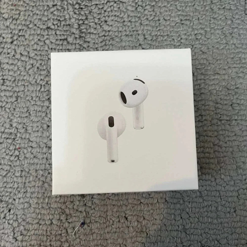 Apple White Wireless Earbuds